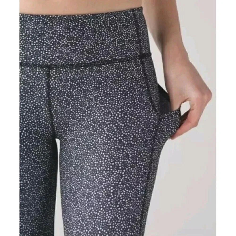 Lululemon Pace Rival Crop Freckle Flower Black White Leggings Size 2